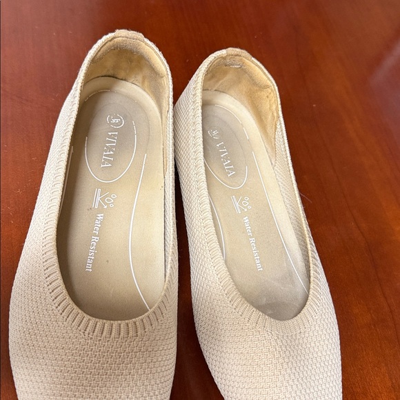 Vivaia Flat Pro Beige Size 9 (eu 40) - great for wide - Picture 2 of 5